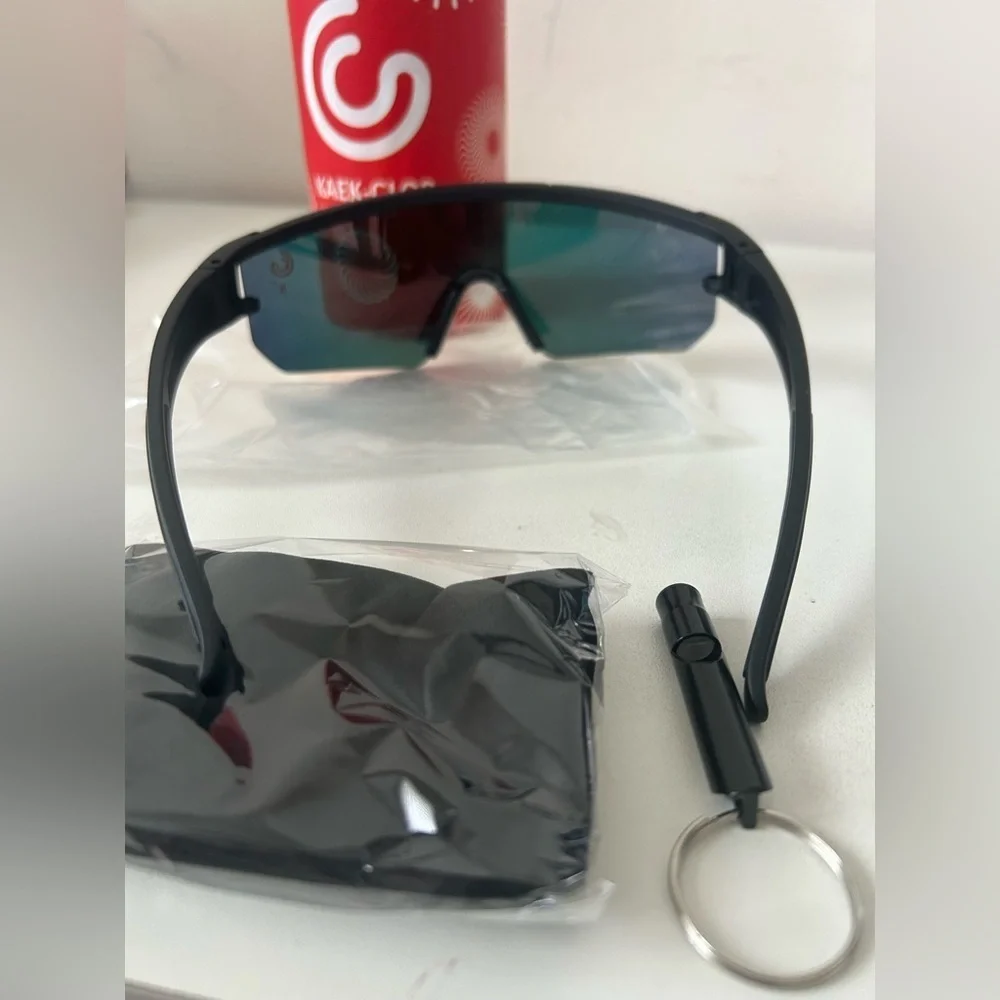 NWT KAEK-GLOB Polarized Sports P-V Sunglasses adjustable Nose Pad GENDER NEUTRAL